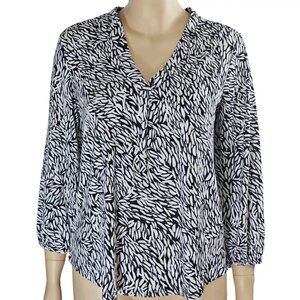 Vince Camuto Ladies' V-Neck Top blouses Black Medium